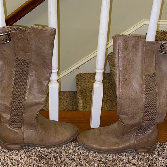 Tan Riding Boots - Picture 3 of 5